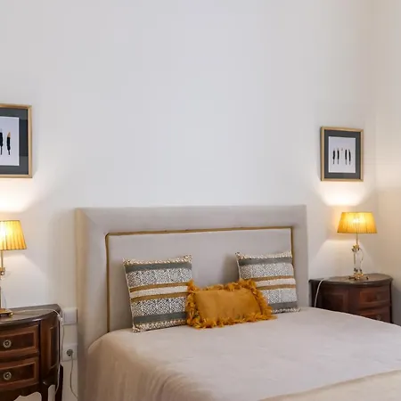 Casa D'oliveira 4* أفيرو