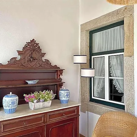 Alojamento de Acomodação e Pequeno-almoço Casa D'oliveira 4*