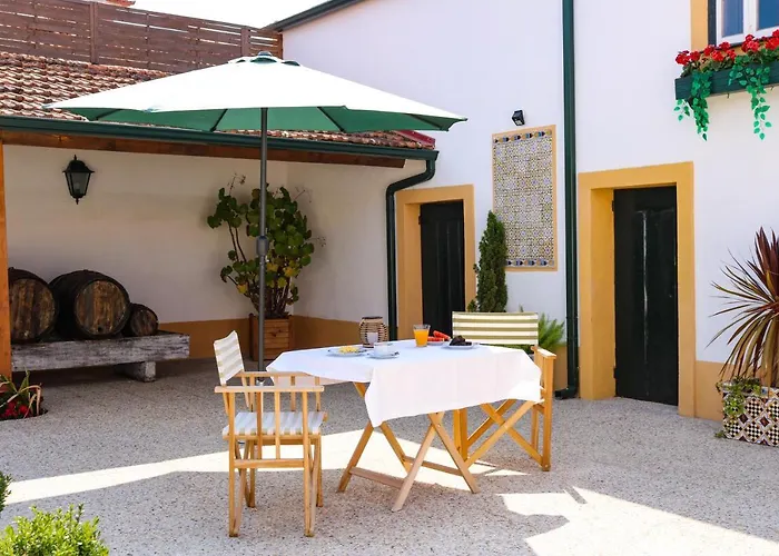 Casa D'oliveira לינה וארוחת בוקר אבאירו